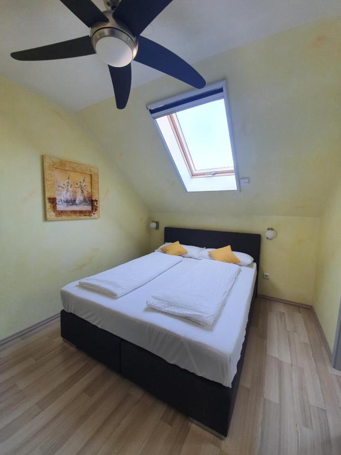 Pension Kuhn Rust Kamer foto